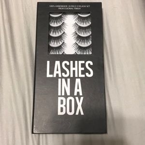 Lashes in a box style #13